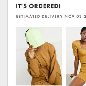 Neon yellow Ivy Park hat